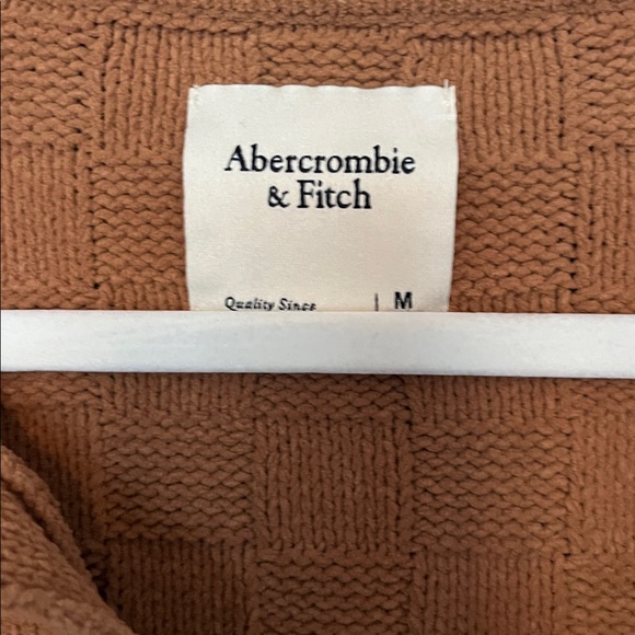 Abercrombie and Fitch V-Neck Sweater in Rich Brown - Picture 2 of 3
